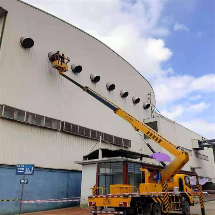 顺河回族高空作业车出租服务：专业广告牌安装解决方案